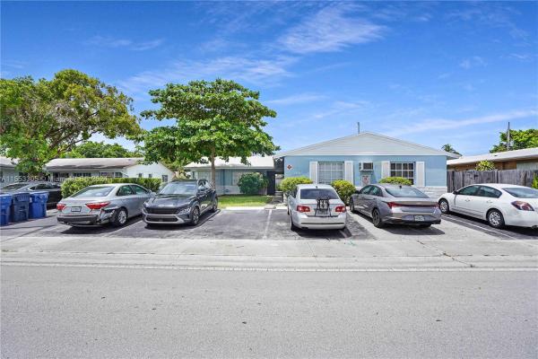Coral Ridge Isles, 5861 NE 18th Ave #4, Fort Lauderdale, Florida 33334, image 1