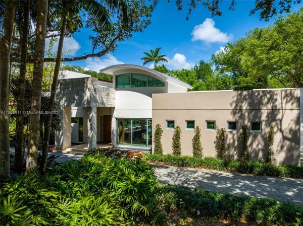 Palm Miami Heights, 5837 SW 82nd St, South Miami, Florida 33143, image 3