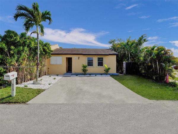 Leslie Estates, 3118 NW 204th Ln #3118, Miami Gardens, Florida 33056, image 2