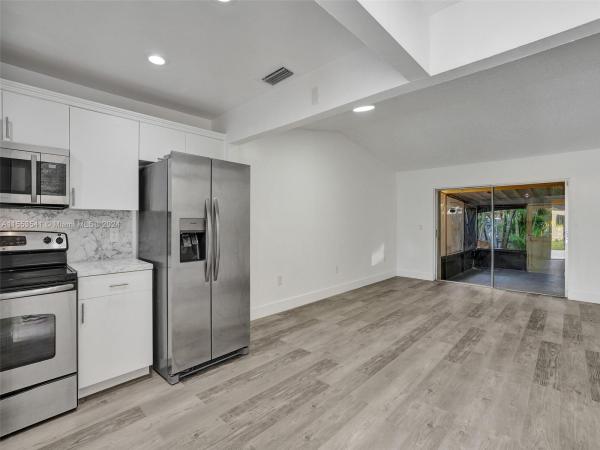 Leslie Estates, 3118 NW 204th Ln #3118, Miami Gardens, Florida 33056, image 3