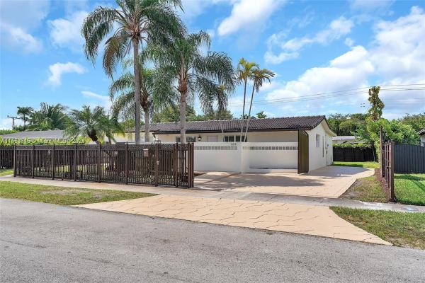 Miller Heights, 4510 SW 93rd Ct, Olympia Heights, Florida 33165, image 1