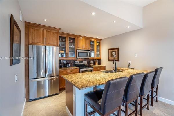 Waterside Village Of Palm Beach, 163 Waterside Dr #163, Hypoluxo, Florida 33462, image 1