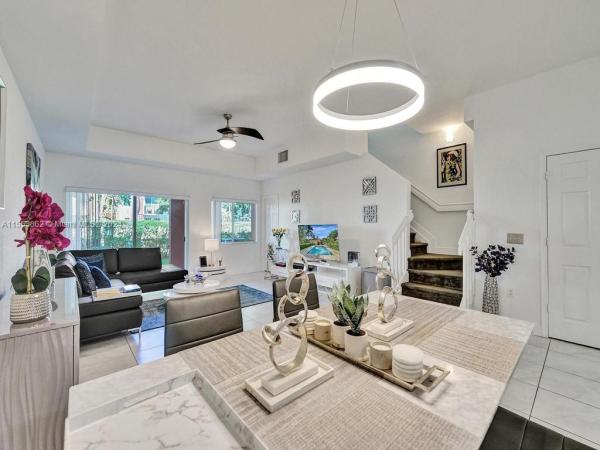 Villas Of Palomino, 3335 Palomino Dr #312-3, Davie, Florida 33024, image 1