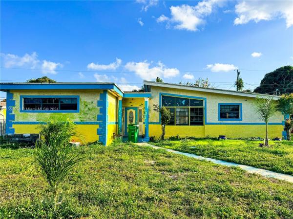 Fleetwood Gardens, 1940 NW 187th St, Miami Gardens, Florida 33056, image 1