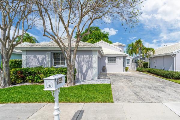 Wilshire, 15221 S Wilshire Cir S, Pembroke Pines, Florida 33027, image 1