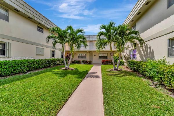 Saxony At Kings Point, 689 Saxony O, Delray Beach, Florida 33446, image 2