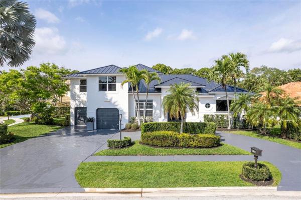 Frenchmen's Landing, 12972 Calais Cir, Palm Beach Gardens, Florida 33410, image 1