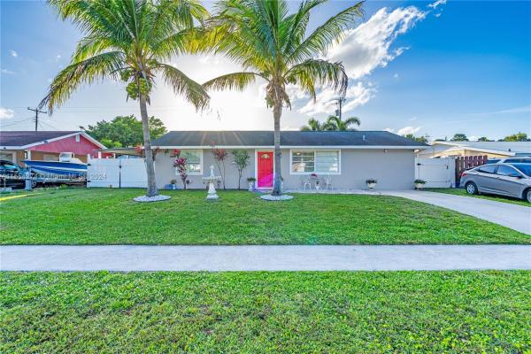 Dillman Heights, 777 Scott Dr, West Palm Beach, Florida 33415, image 1