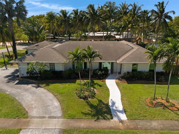 Lakeview Estates, 6505 SW 20th Ct, Plantation, Florida 33317, image 2