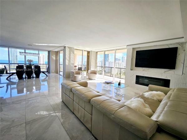 Turnberry Isle South, 19667 Turnberry Way #15K, Aventura, Florida 33180, image 1