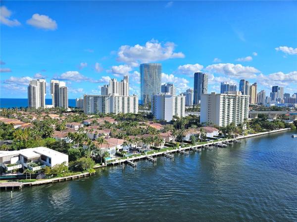 Turnberry Isle South, 19667 Turnberry Way #15K, Aventura, Florida 33180, image 3