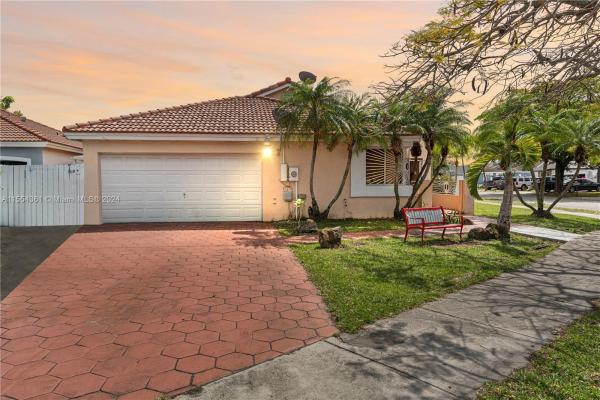 Grapevine, 11450 SW 185th St, South Miami Heights, Florida 33157, image 1