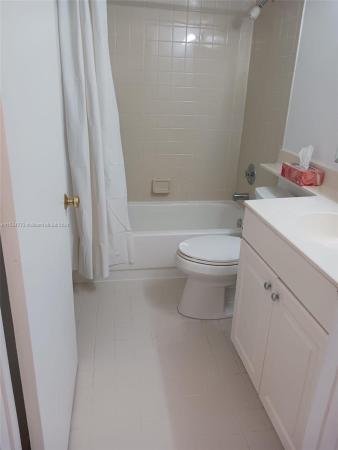 Chateau De Ville, 421 SE 10th St #A103, Dania Beach, Florida 33004, image 1