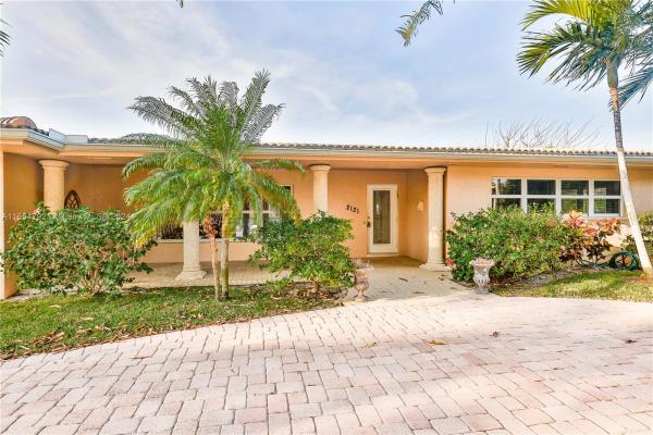 Lighthouse Point Estates, 2121 NE 29th St, Lighthouse Point, Florida 33064, image 2