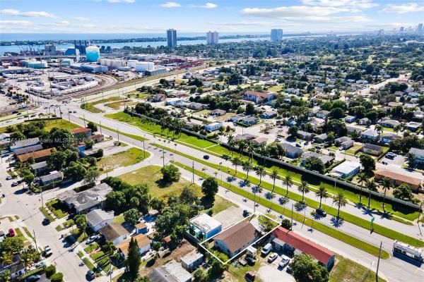 Inlet City, 748 Dr Martin Luther King Jr Blvd, Riviera Beach, Florida 33404, image 2