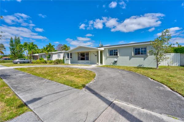 Coral Gardens, 9341 SW 26th St, Westchester, Florida 33165, image 1
