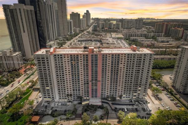 Winston Towers 600, 210 174th St #1915, Sunny Isles Beach, Florida 33160, image 1