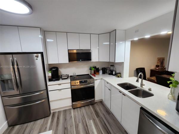 Jacaranda Heights, 8592 W Sunrise Blvd #315, Plantation, Florida 33322, image 1