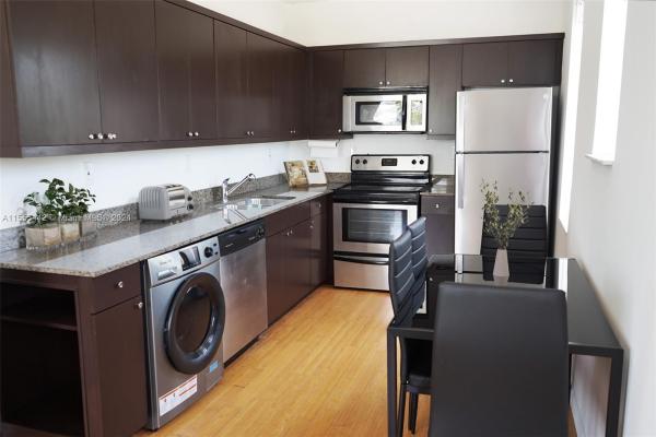 The Elaine, 1502 Jefferson Ave #303, Miami Beach, Florida 33139, image 1