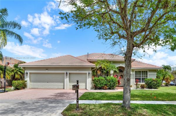 Majestic Bay, 2211 NW 129th Ter, Pembroke Pines, Florida 33028, image 1