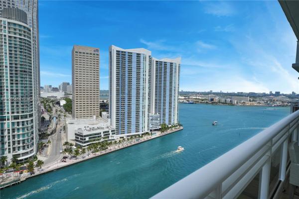 Carbonell, 901 Brickell Key Blvd #2605, Miami, Florida 33131, image 3