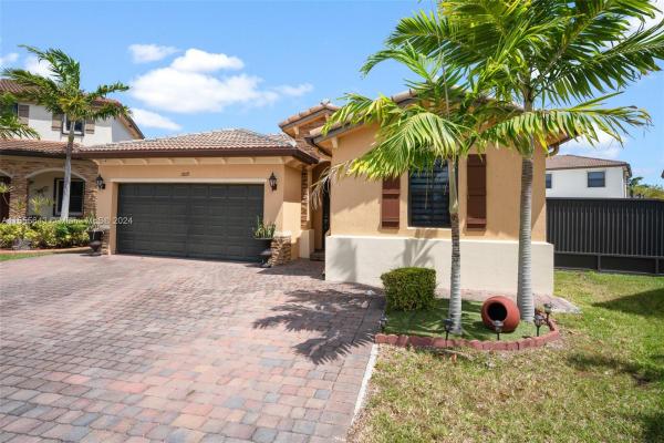 Silver Palms Southwest, 11819 SW 241st Ter, Princeton, Florida 33032, image 1