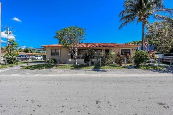 Silver Belle, 1801 SW 25th Ave, Miami, Florida 33145, image 1