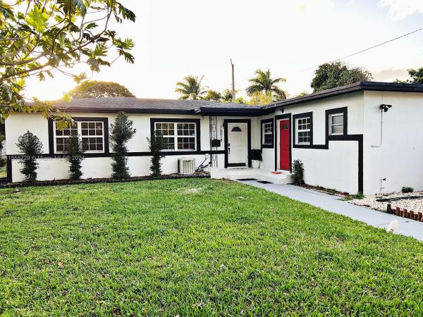 Carl Byoir, 16018 NE 9th Pl, North Miami Beach, Florida 33162, image 1