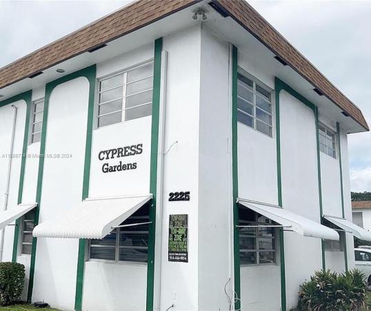 Cypress Gardens, 2225 Polk St #4A, Hollywood, Florida 33020, image 2