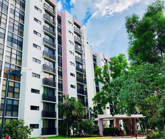 Plaza Of The Americas, 17021 N Bay Rd #427-4, Sunny Isles Beach, Florida 33160, image 3