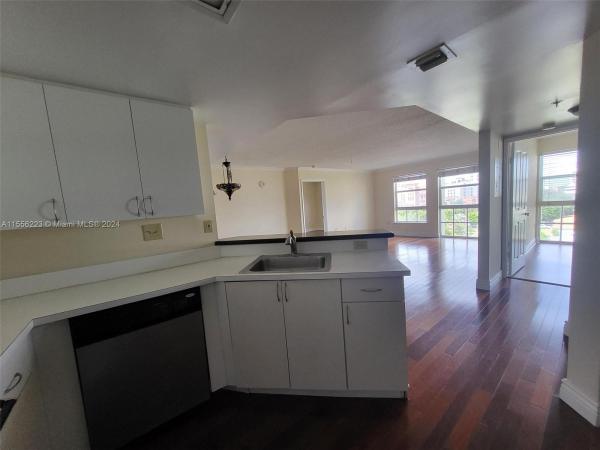 Gables Terrace, 2351 Douglas Rd #707, Miami, Florida 33145, image 2