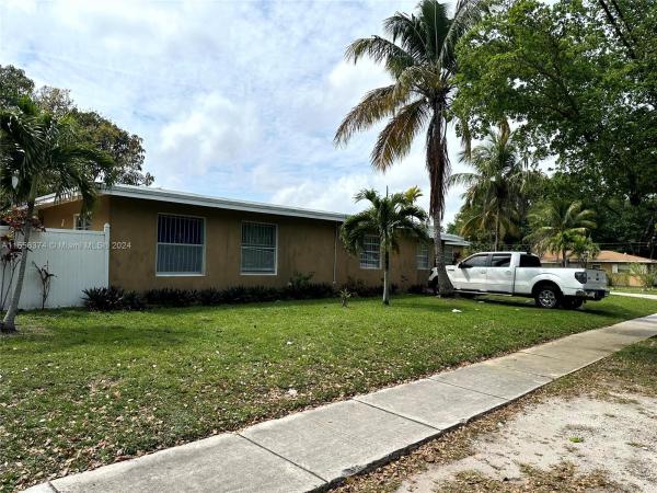 Brian Manors, 14240 NE 8th Ave, North Miami, Florida 33161, image 3