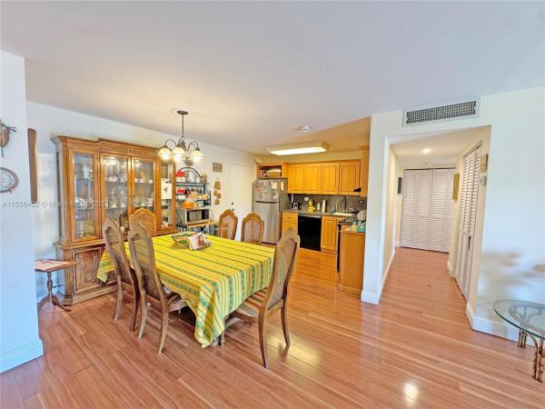 Granada Dadeland, 8101 SW 72nd Ave #302W, Glenvar Heights, Florida 33143, image 3