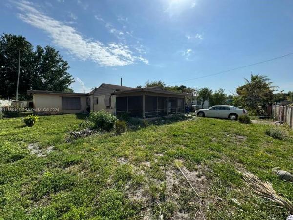 North Silver Crest, 1016 NW 101st St, Pinewood, Florida 33150, image 3