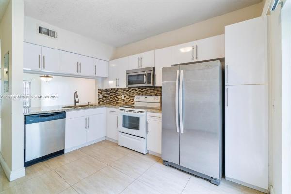 Banyan Oakridge, 4974 SW 31st Ter #4974, Hollywood, Florida 33312, image 1