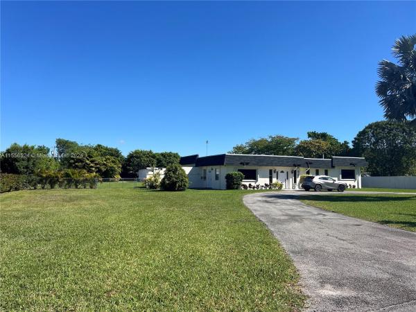 Miller Drive Estates, 9763 SW 68th St, Sunset, Florida 33173, image 2