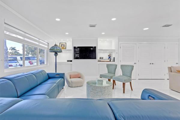 Darlington Manor, 5861 Sw 89th Ct, Sunset, Florida 33173, image 3