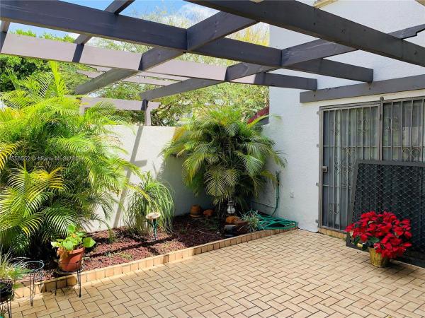 Oasis, 4726 SW 67th Ave #F2, Glenvar Heights, Florida 33155, image 3