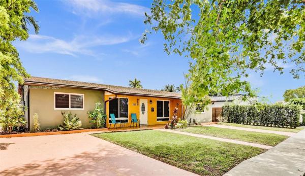Darlington Manor, 5921 SW 94th Ct, Sunset, Florida 33173, image 1