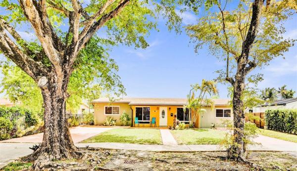 Darlington Manor, 5921 SW 94th Ct, Sunset, Florida 33173, image 3