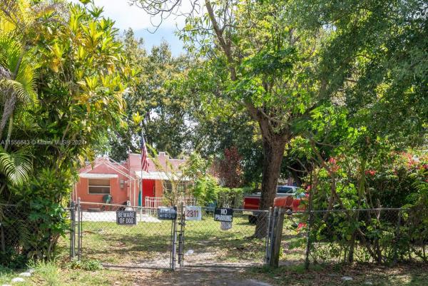 Coral Way Park, 2311 SW 61st Ave, Coral Terrace, Florida 33155, image 1