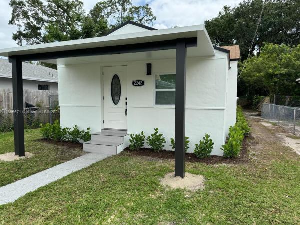 Adelaide Park, 2242 NW 49th St, Brownsville, Florida 33142, image 3