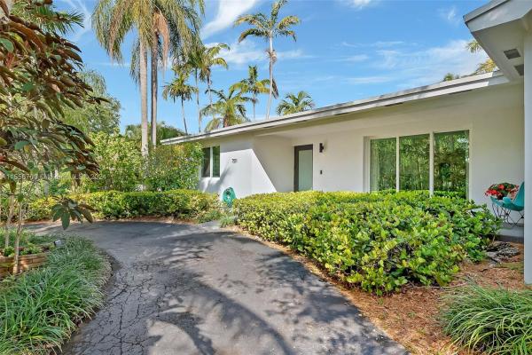 Del Mar Estates, 7511 SW 172nd St, Palmetto Bay, Florida 33157, image 1