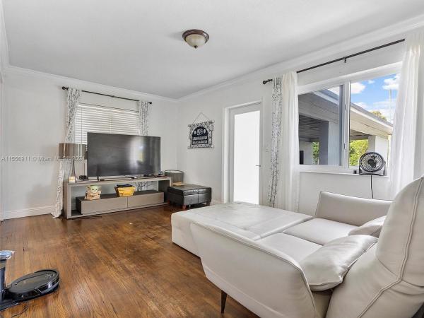 Irons Manor, 630 NE 130th St, North Miami, Florida 33161, image 1
