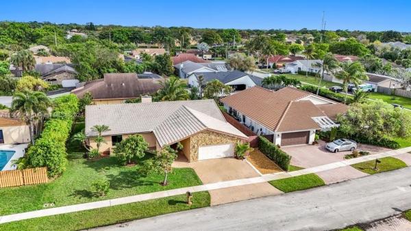Heftler Homes, 7950 NW 90th Ave, Tamarac, Florida 33321, image 1