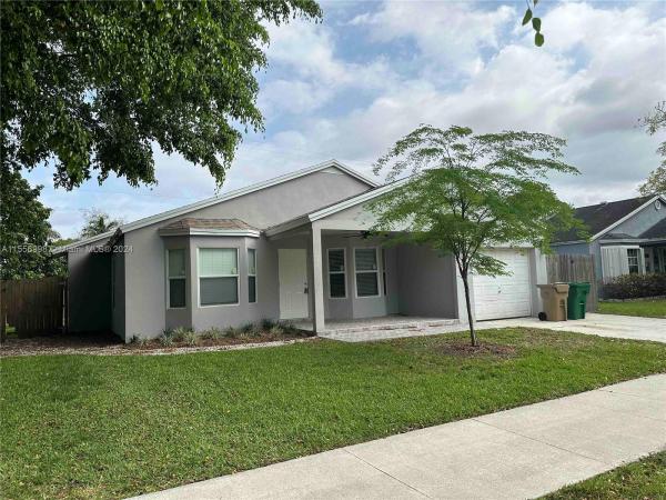 Summer Lake, 12951 SW 15th Mnr, Davie, Florida 33325, image 3