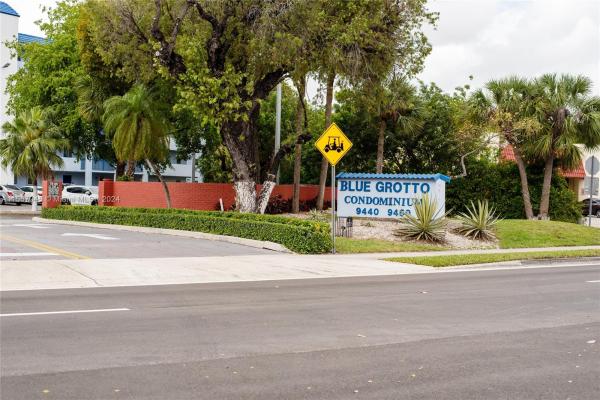 Bleau Grotto, 9460 Fontainebleau Blvd #132, Fountainebleau, Florida 33172, image 3