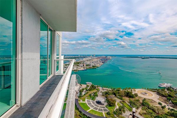 Vizcayne North, 244 Biscayne Blvd #UPH-4907, Miami, Florida 33132, image 1