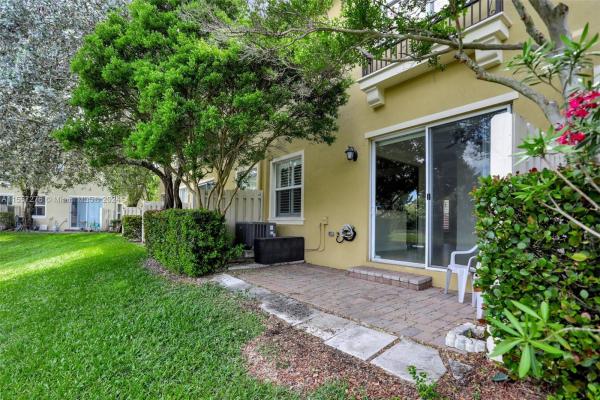 Tuscan Villas, 2851 W Prospect Rd #1103, Tamarac, Florida 33309, image 1
