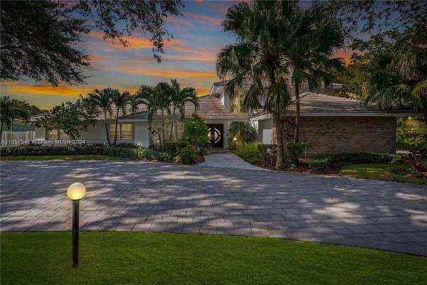 Galloway Glen, 9340 SW 103rd St, Kendall, Florida 33176, image 1